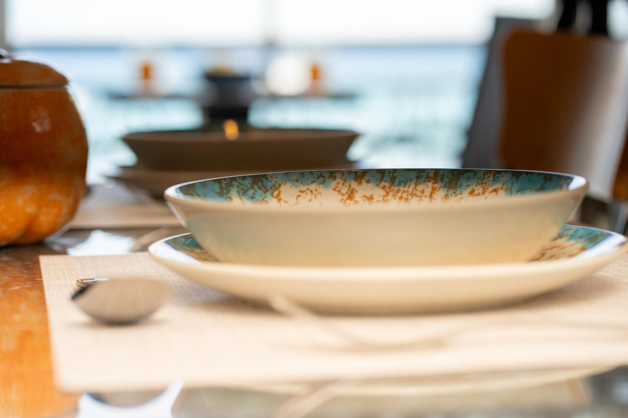 George Beachfront Apartments Lithakia  الغرفة الصورة