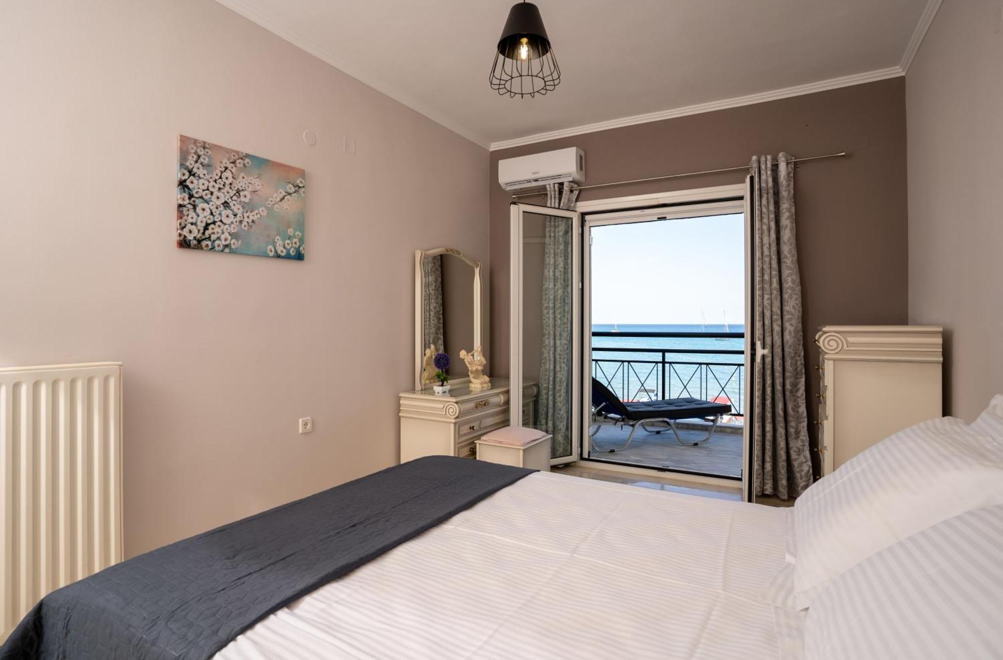 George Beachfront Apartments Lithakia  المظهر الخارجي الصورة